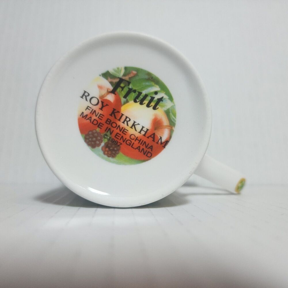 Roy Kirkham Fine Bone China Mug Berries Pear Fruit England White Multicolor-FLAW - Picture 6 of 7